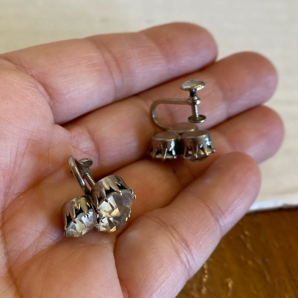 Vintage Clear Crystal Rhinestone Earrings Screw Back Silver Tone Made In Austria